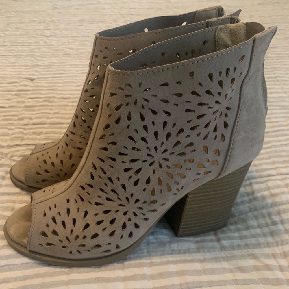 JellyPop Bootie size 8.5 worn twice.